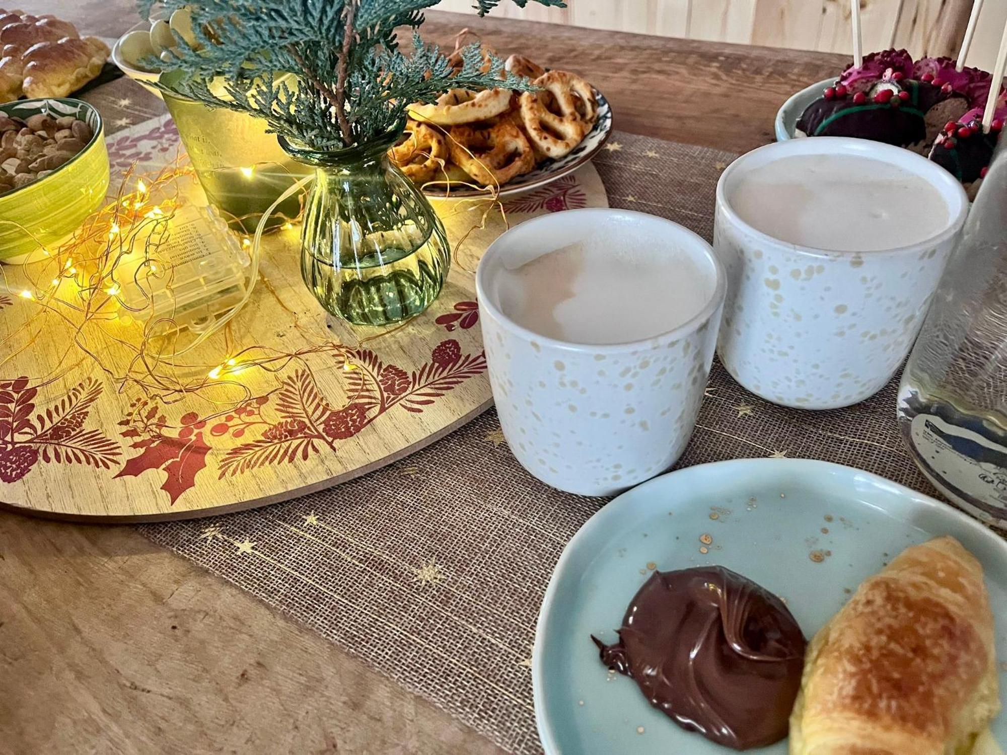 Kaffeinn Specialty Coffee ไบเออลูนูไม ภายนอก รูปภาพ